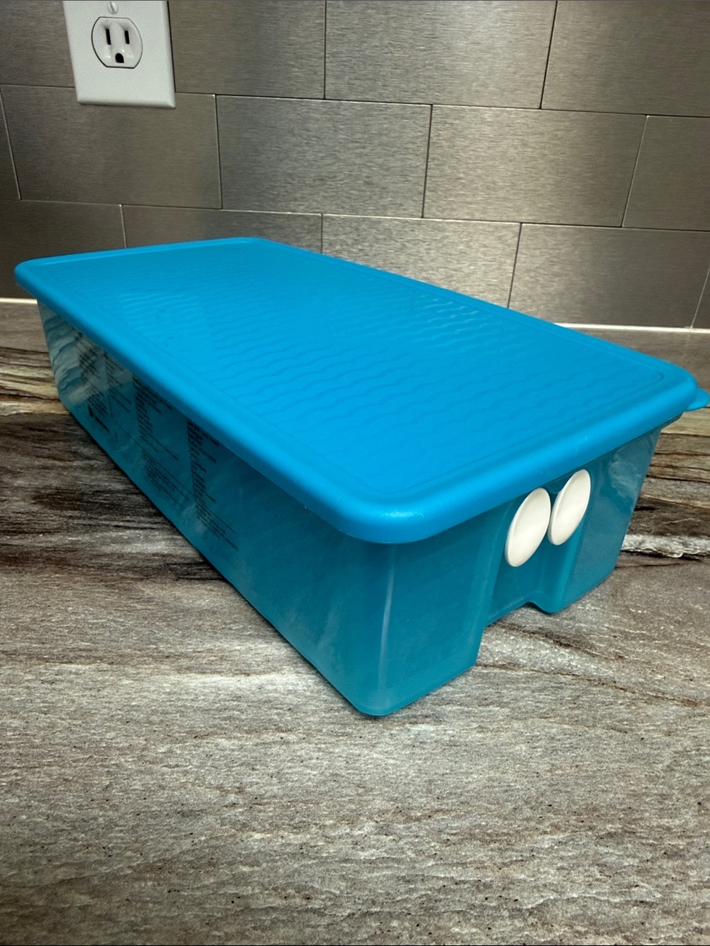 Tupperware FridgeSmart Container